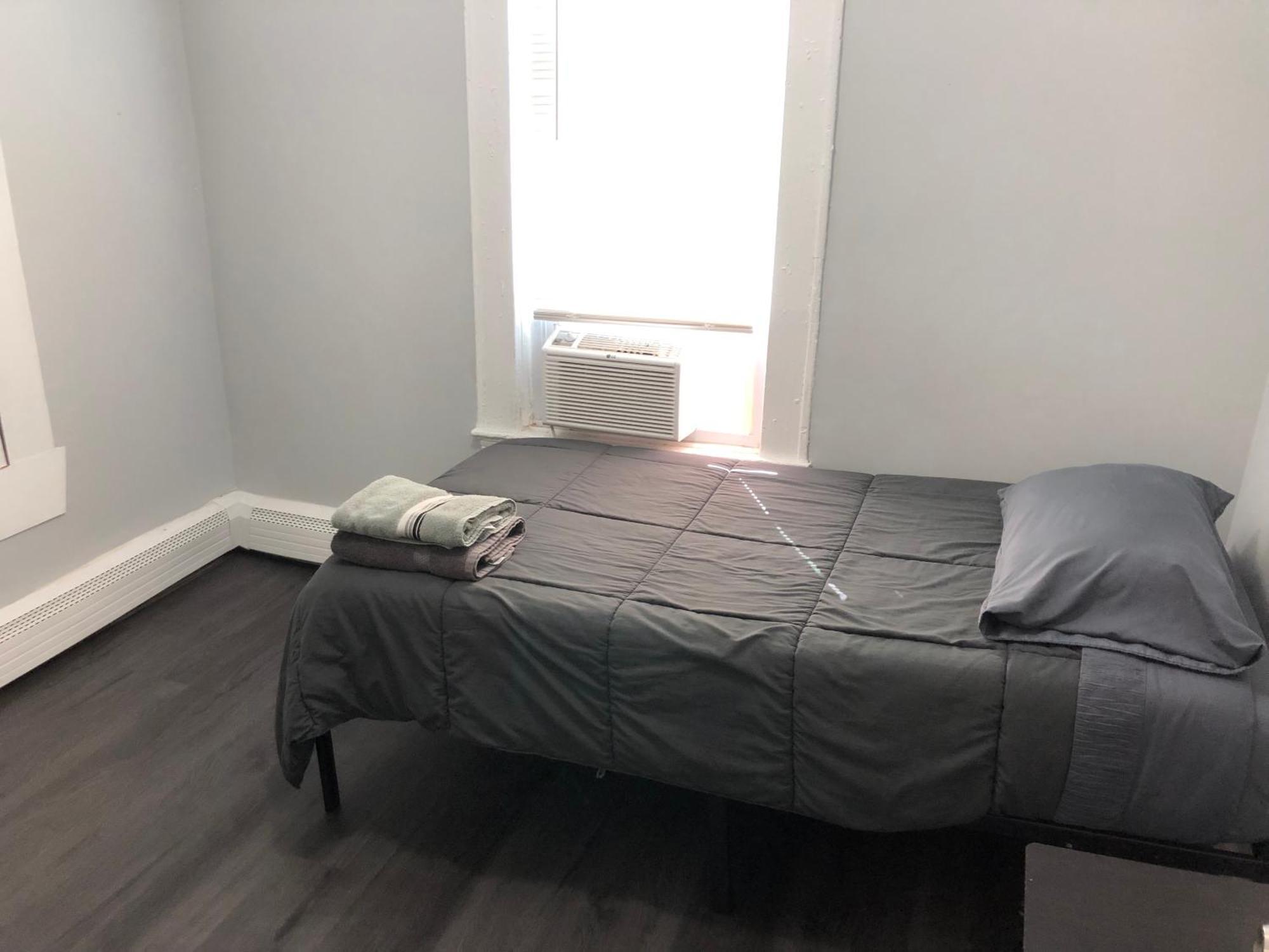 Private 2-Bedroom With Free Parking And Direct Bus To Nyc Manhattan Only 2 Blocks Away Linden Bagian luar foto