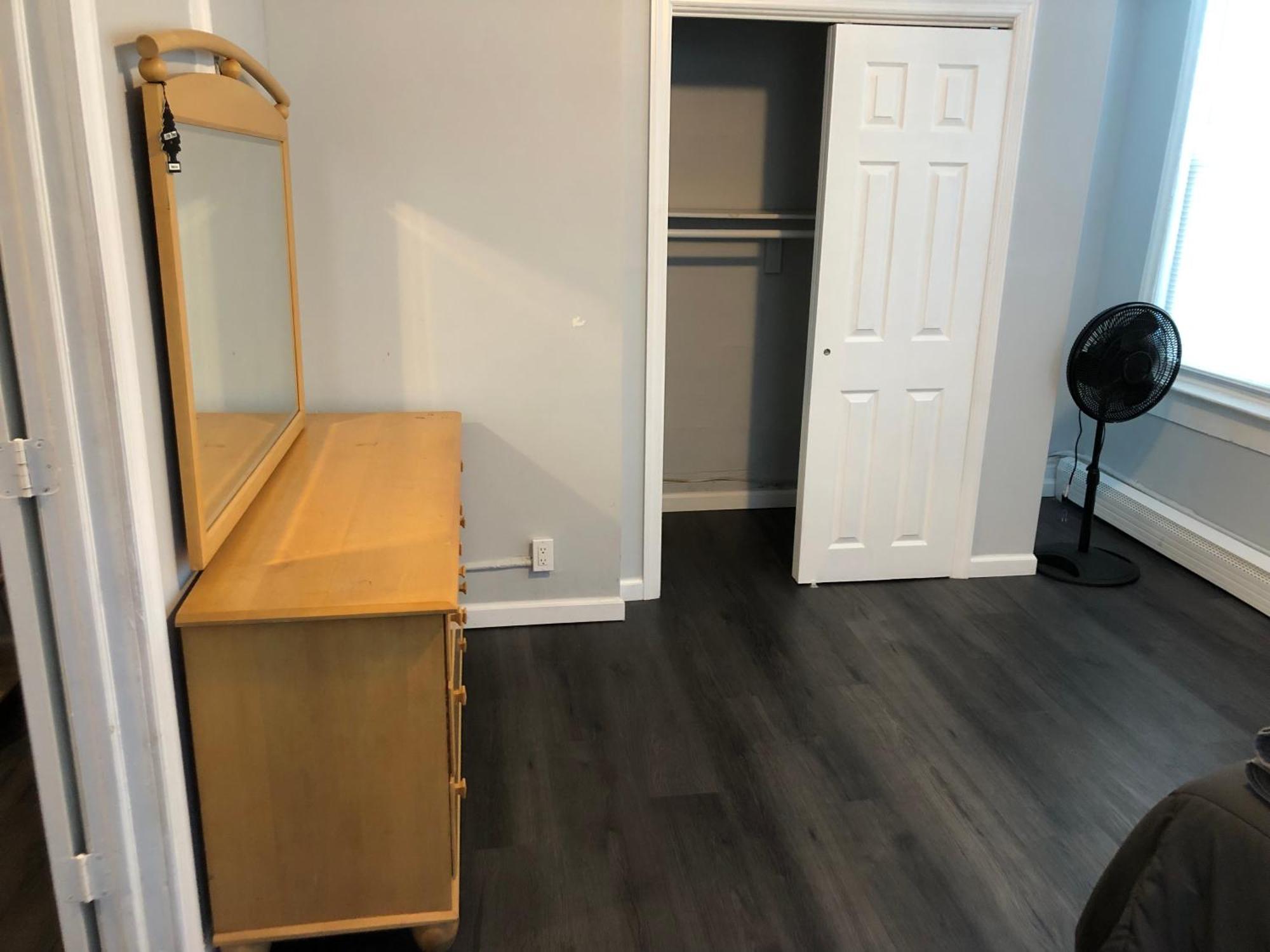 Private 2-Bedroom With Free Parking And Direct Bus To Nyc Manhattan Only 2 Blocks Away Linden Bagian luar foto